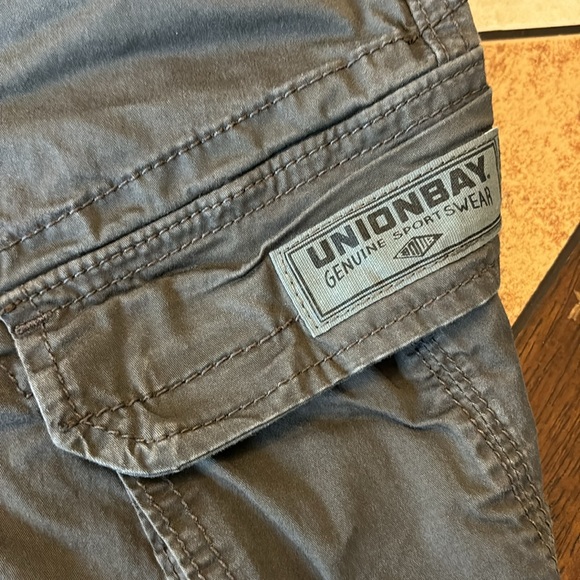 Men’s Unionbay Cargo Shorts - Picture 2 of 5
